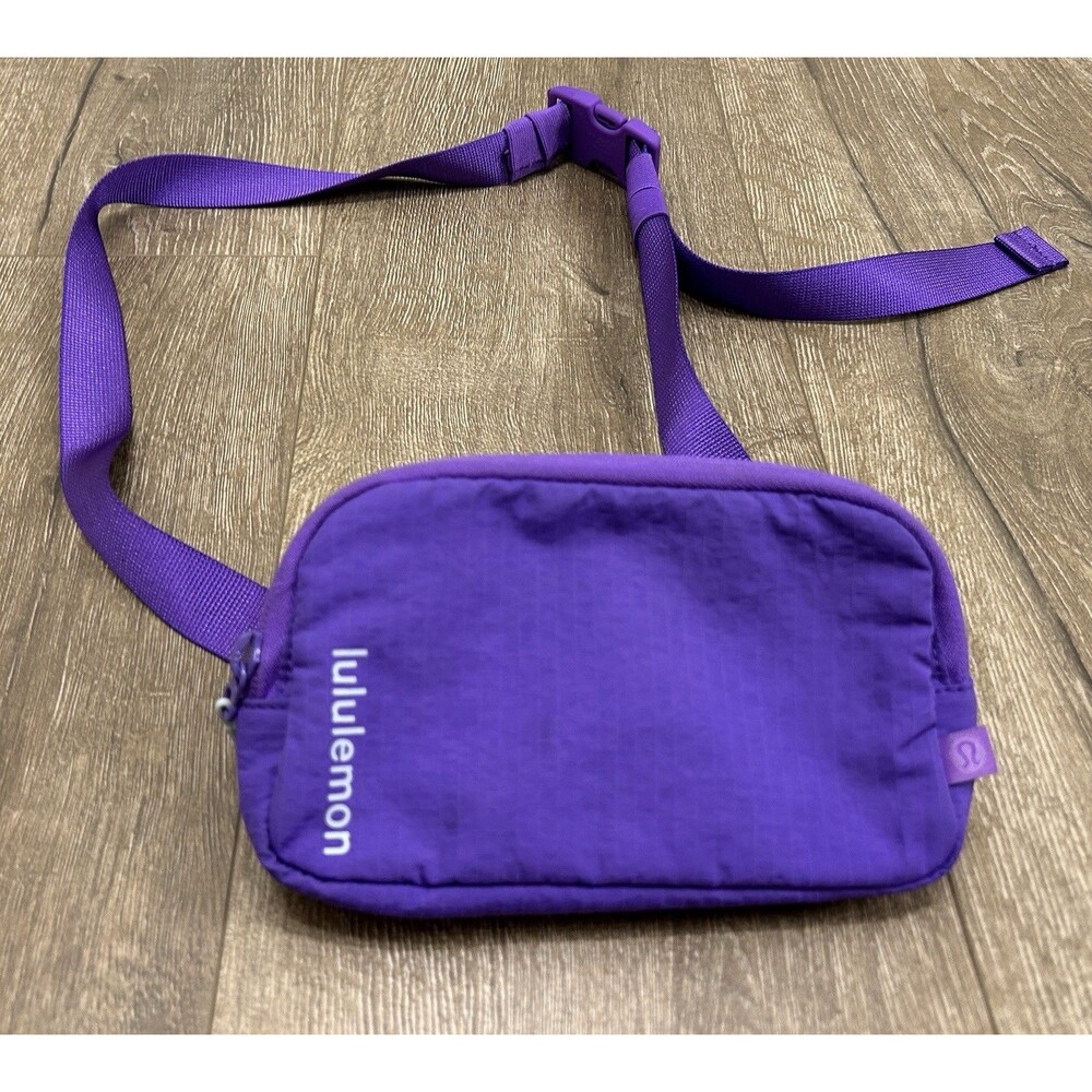 Lululemon Everywhere Belt Bag Mini Purple Nylon Ripstop